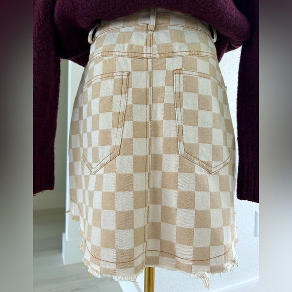 Miss Sparkling Neutral Beige Cream Vans Like Checkered Mini Skirt Womens Medium - Picture 4 of 10